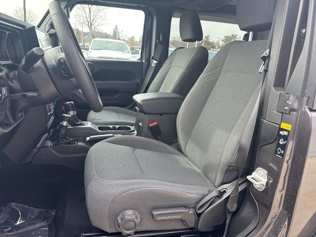 Certified 2025 Jeep Wrangler Sport AWD/4WD image 10
