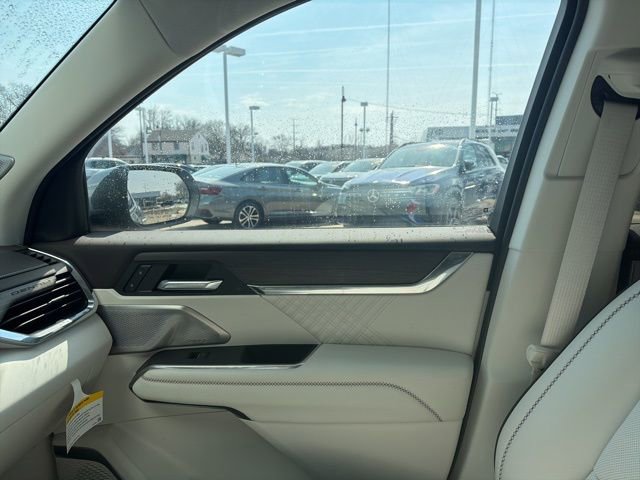 Used 2024 GMC Acadia Denali w/ Super Cruise Package image 14