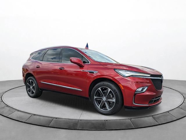 Used 2022 Buick Enclave Essence w/ Sport Touring Edition image 2
