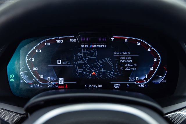 Used 2020 BMW X6 M50i w/ Executive Package image 2