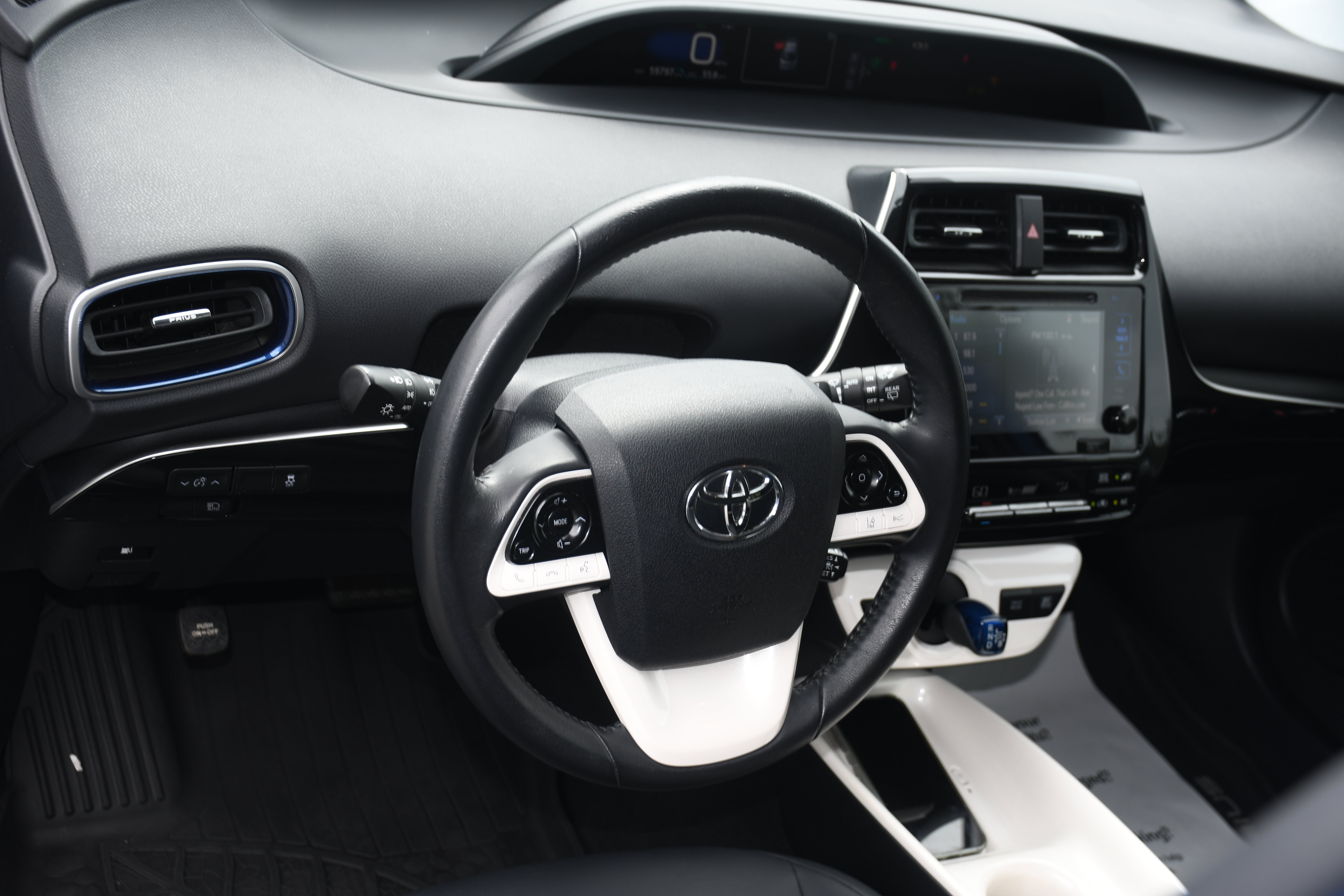 Used 2016 Toyota Prius Four Touring FWD image 8