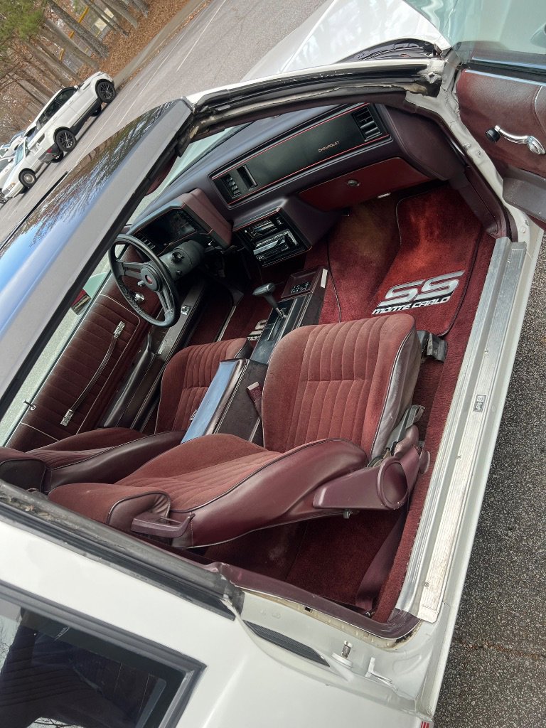 Used 1987 Chevrolet Monte Carlo SS RWD image 9
