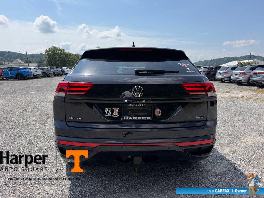 Used 2023 Volkswagen Atlas Cross Sport SEL R-Line AWD/4WD image 5