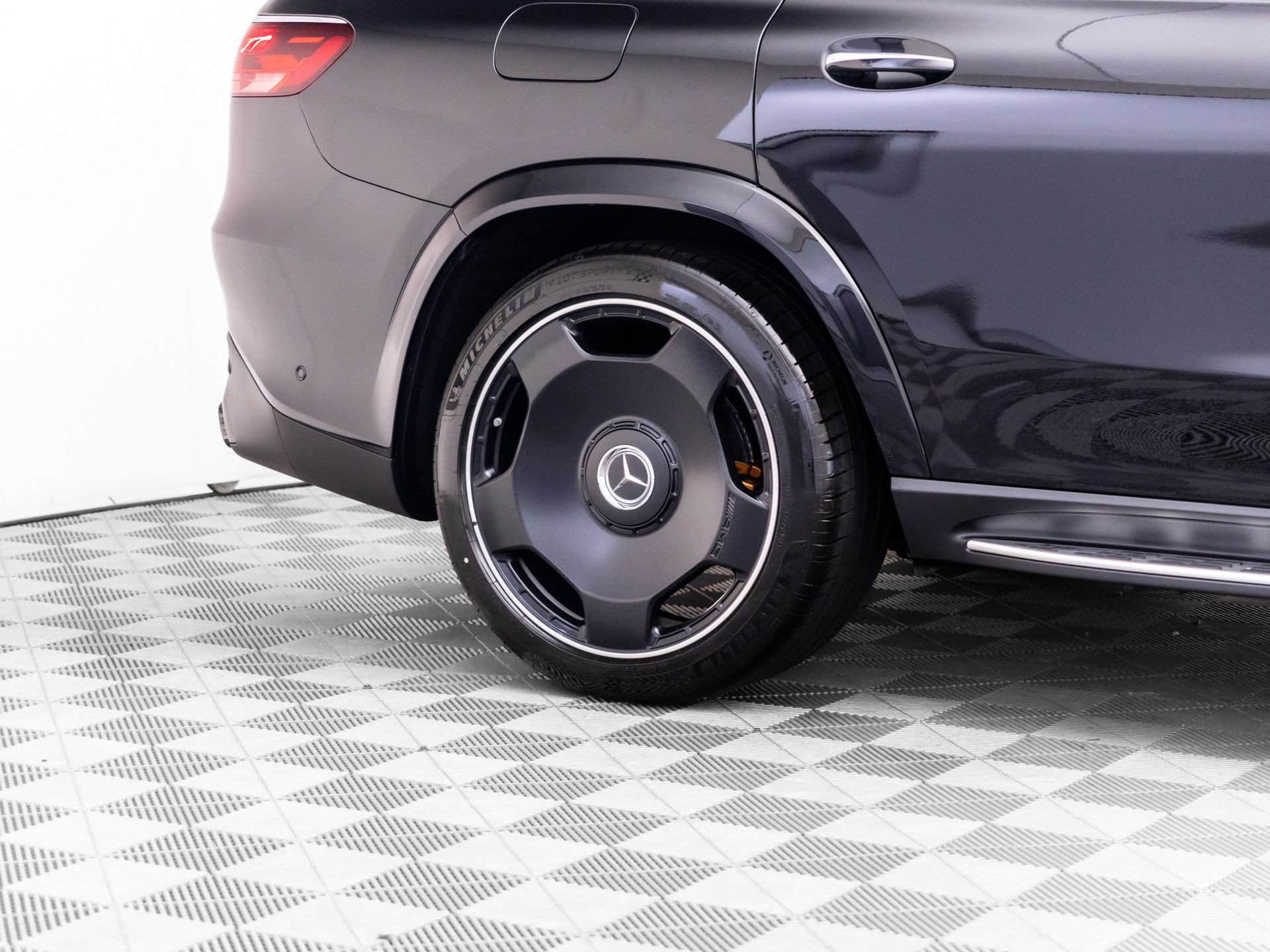 New 2026 Mercedes-Benz GLS 63 AMG 4MATIC image 38