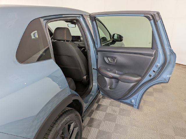 Used 2025 Honda HR-V Sport image 30
