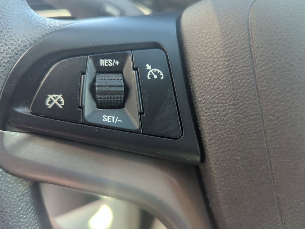 Used 2015 Chevrolet Malibu LT w/ Power Convenience Package image 25