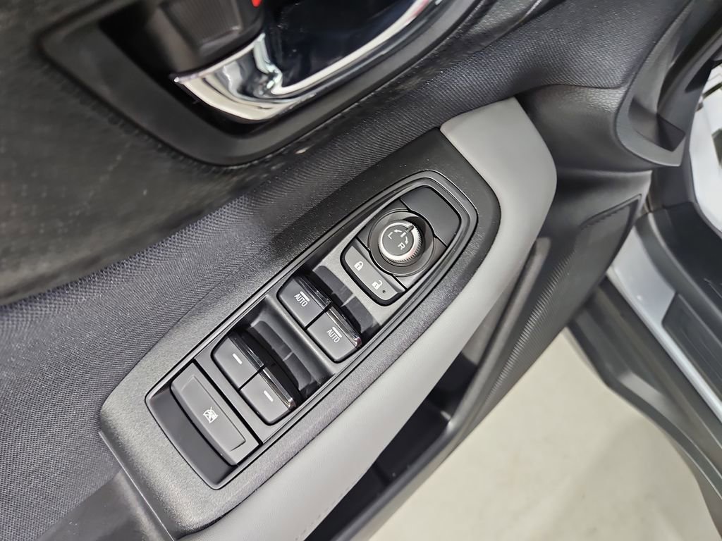 Certified 2025 Subaru Outback Premium AWD/4WD image 12