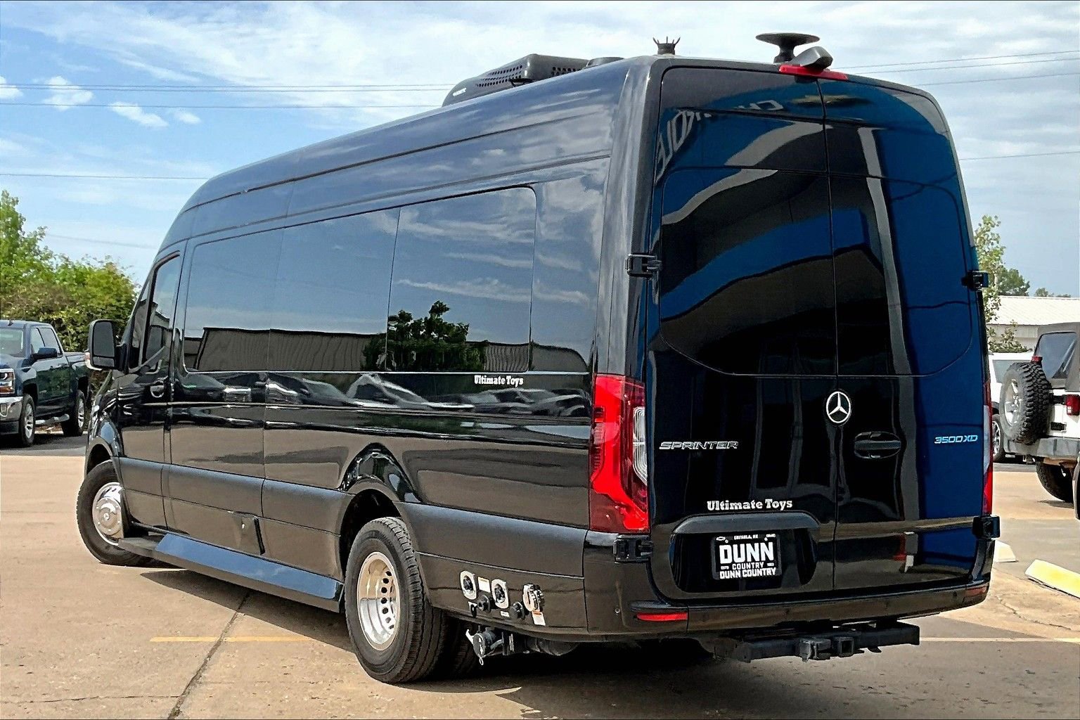 Used 2021 Mercedes-Benz Sprinter 3500 image 12