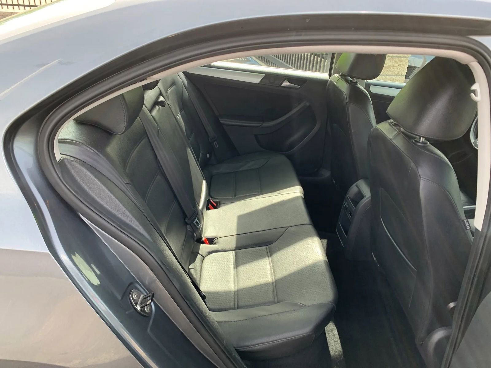 Used 2013 Volkswagen Jetta SE FWD image 9