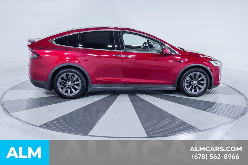 Used 2018 Tesla Model X 75D AWD/4WD image 11