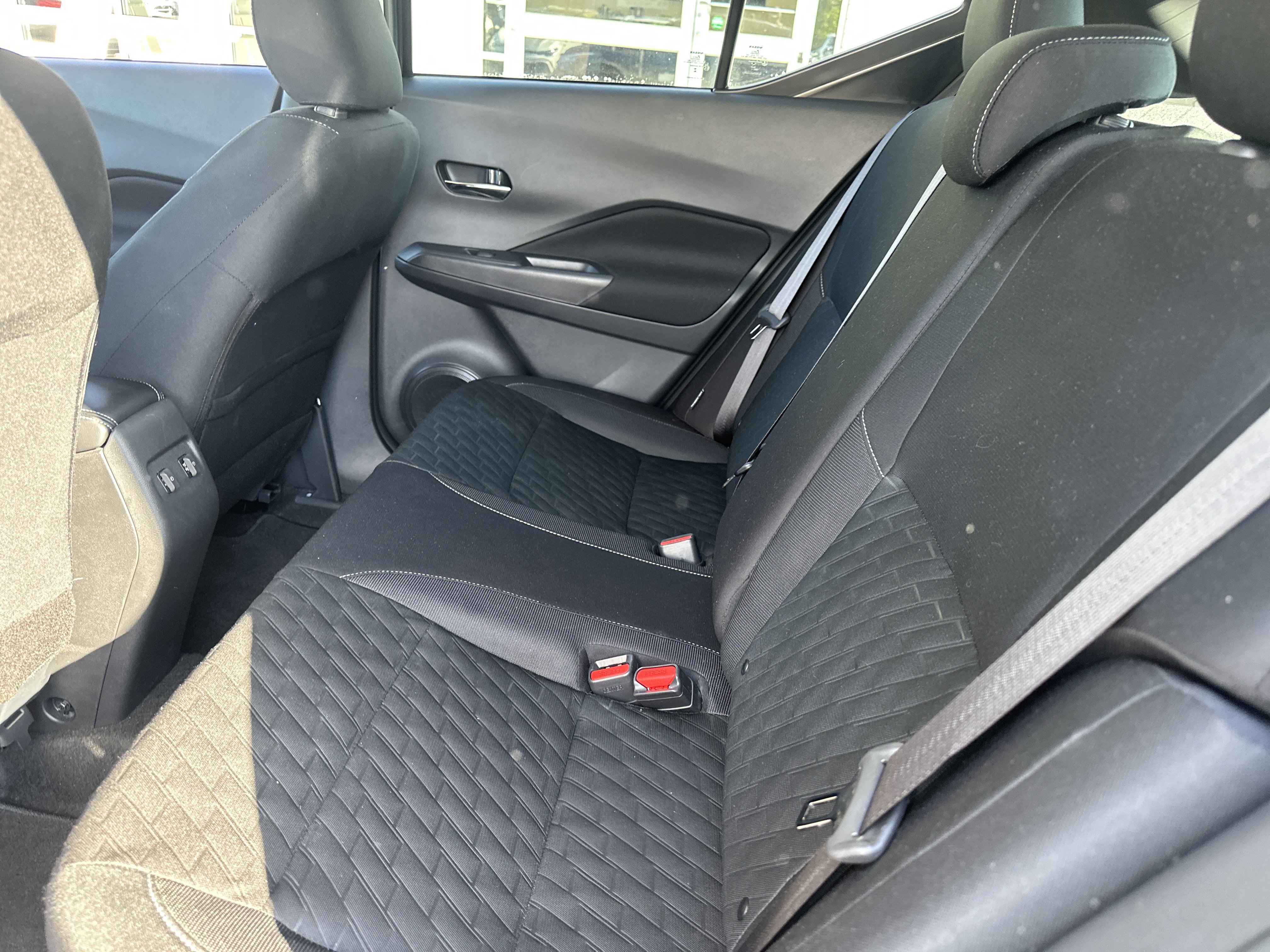 Used 2024 Nissan Kicks SV w/ Interior Electronics Package FWD image 12
