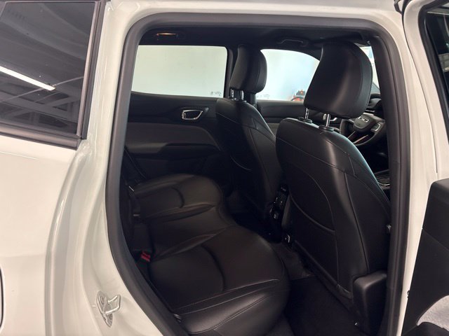 Used 2024 Jeep Compass Latitude AWD/4WD image 25