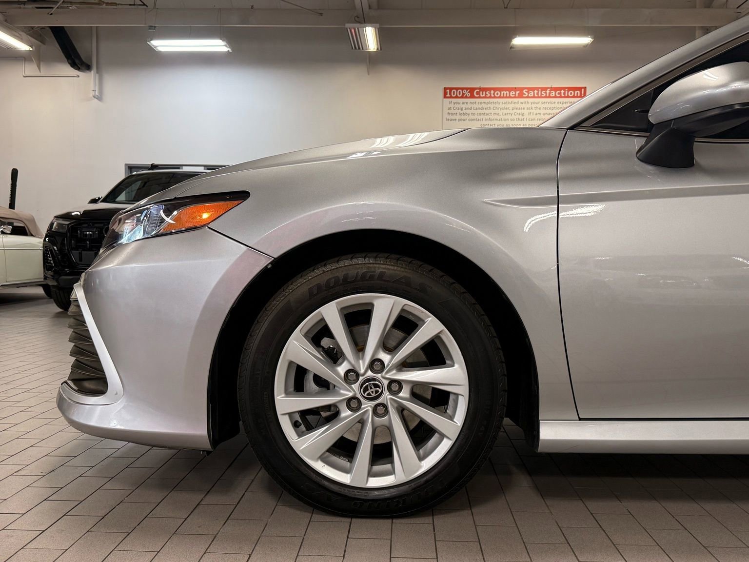 Used 2022 Toyota Camry LE image 9