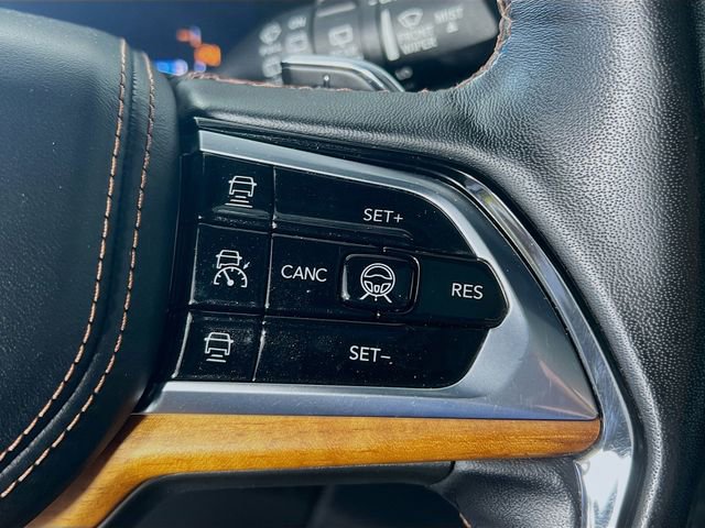 Used 2022 Jeep Grand Cherokee Summit image 18