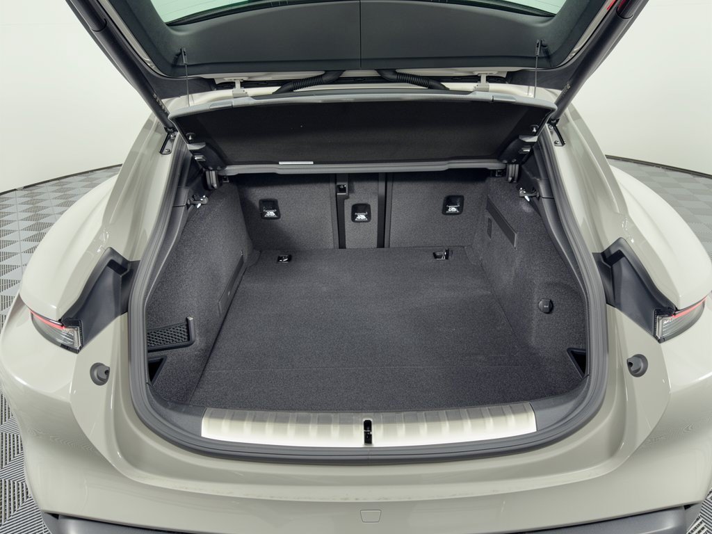 Certified 2023 Porsche Taycan 4S AWD/4WD image 28