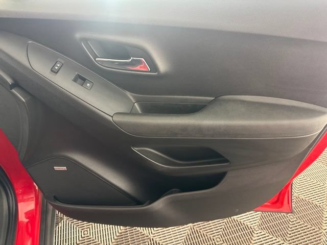 Used 2018 Chevrolet Trax LT w/ Sun & Sound Package AWD/4WD image 19