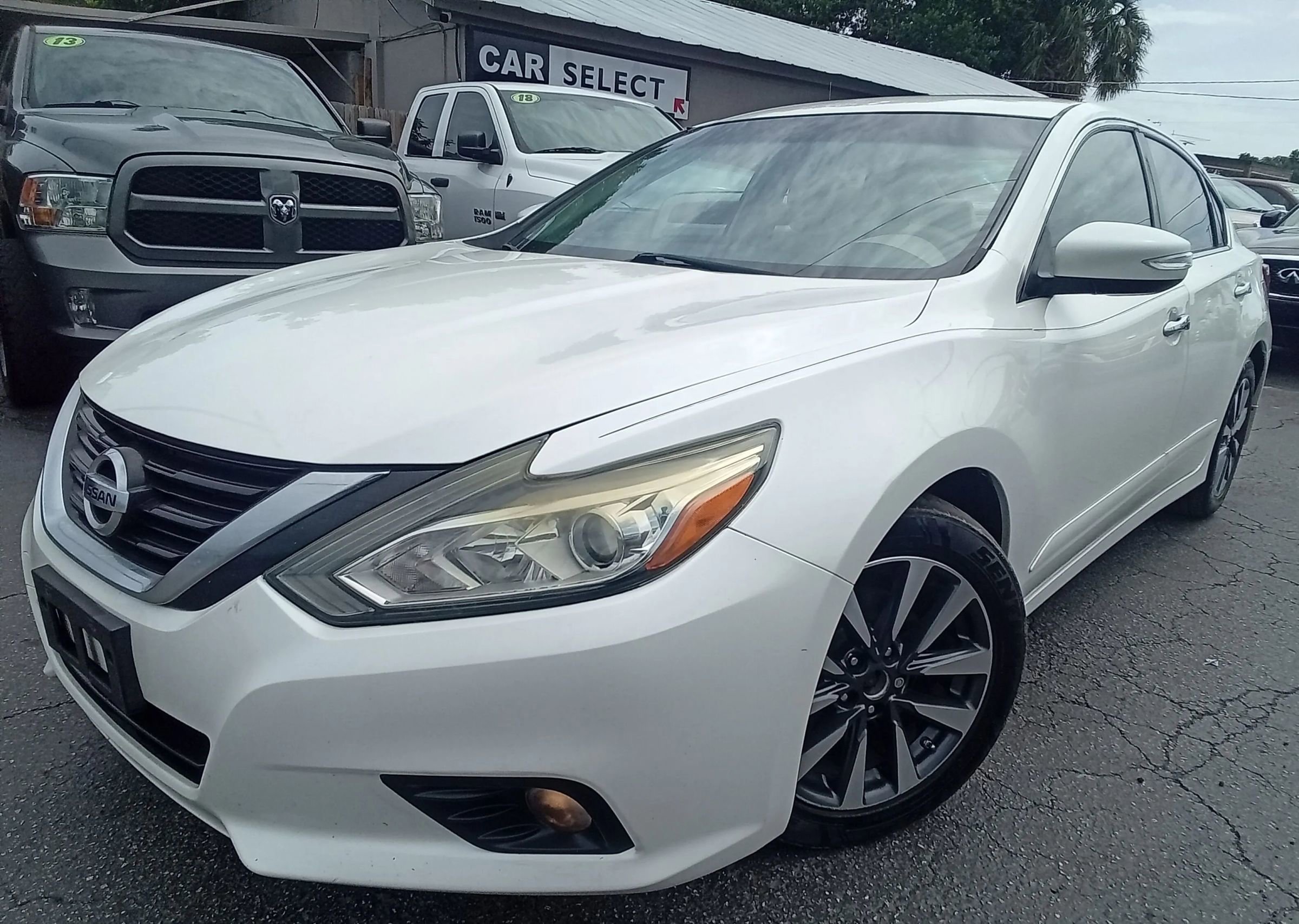 Used 2017 Nissan Altima 2.5 SV