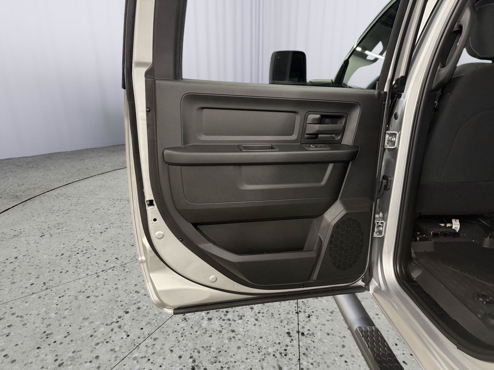 New 2026 RAM 2500 Tradesman AWD/4WD image 30