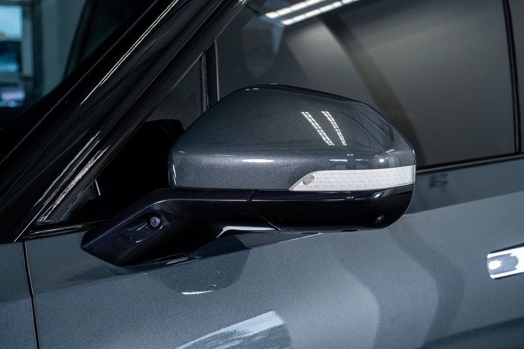 Used 2022 Rivian R1T Launch Edition image 21