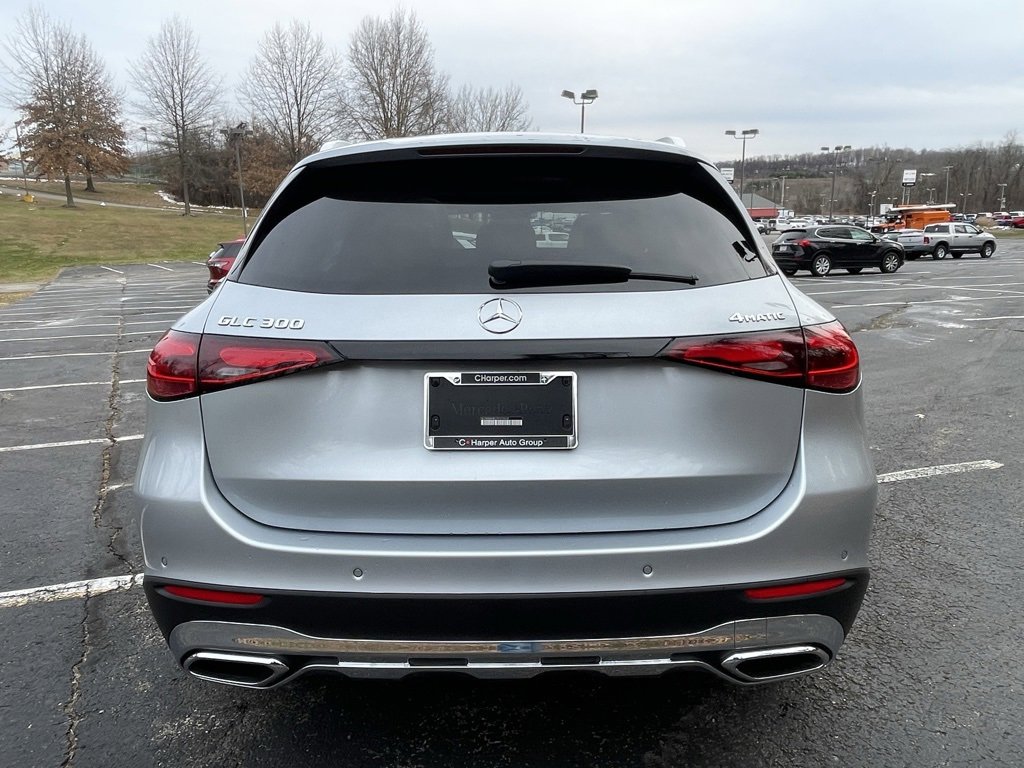 Used 2026 Mercedes-Benz GLC 300 4MATIC image 4