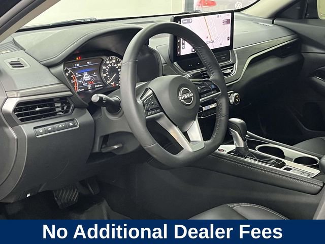 Used 2025 Nissan Altima 2.5 SL FWD image 14