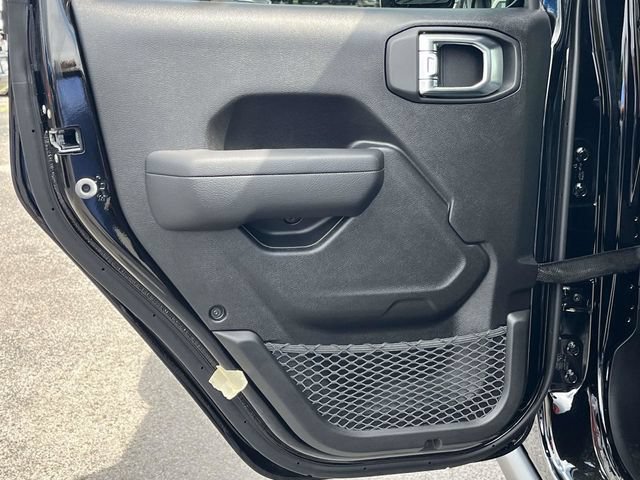 New 2026 Jeep Gladiator Sport AWD/4WD image 13