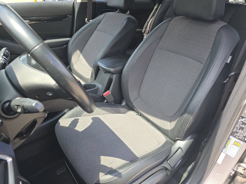 Used 2022 Kia Seltos S AWD/4WD image 22