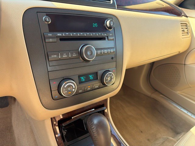 Used 2011 Buick Lucerne CXL FWD image 13