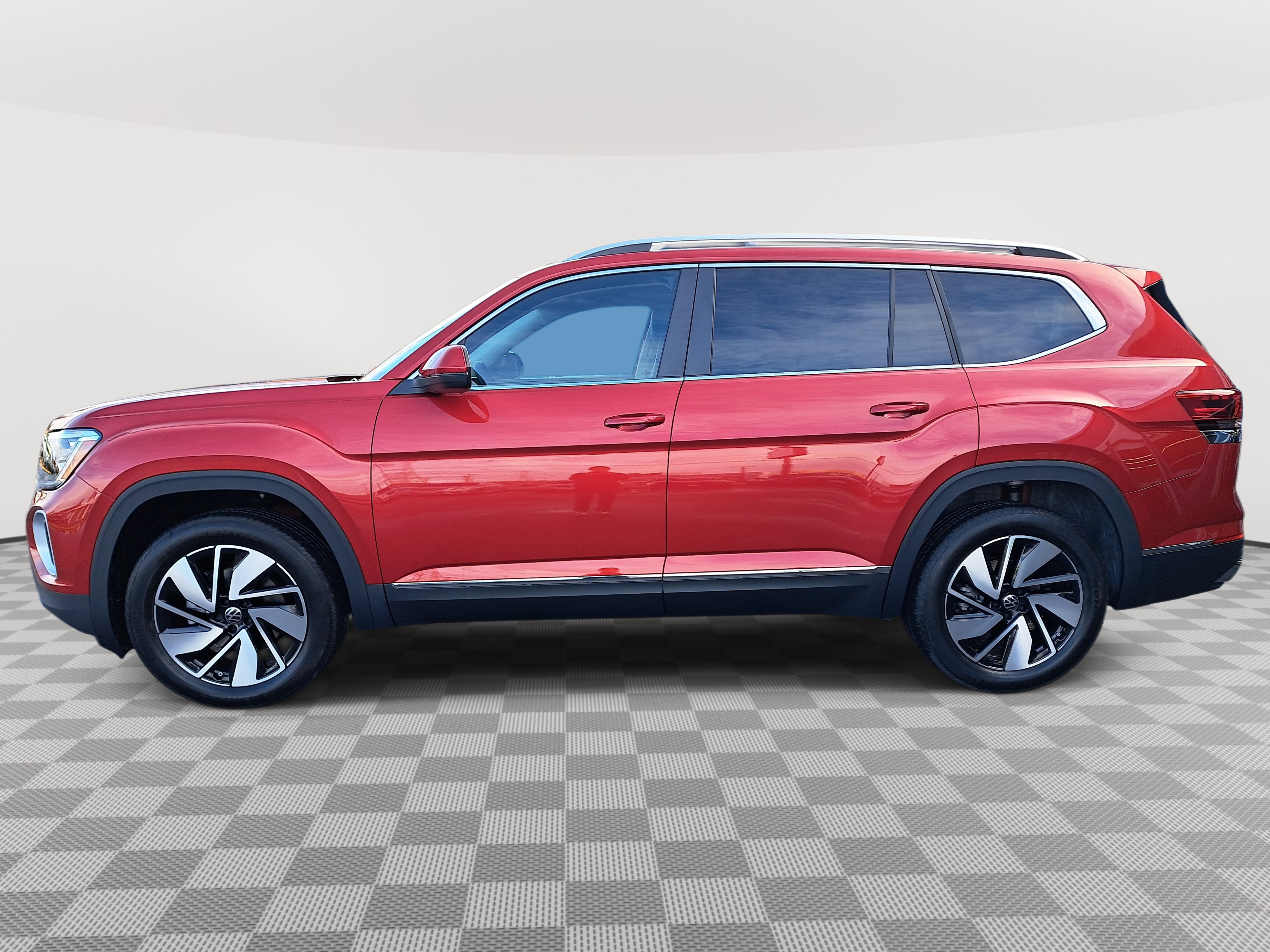 New 2025 Volkswagen Atlas SEL image 9