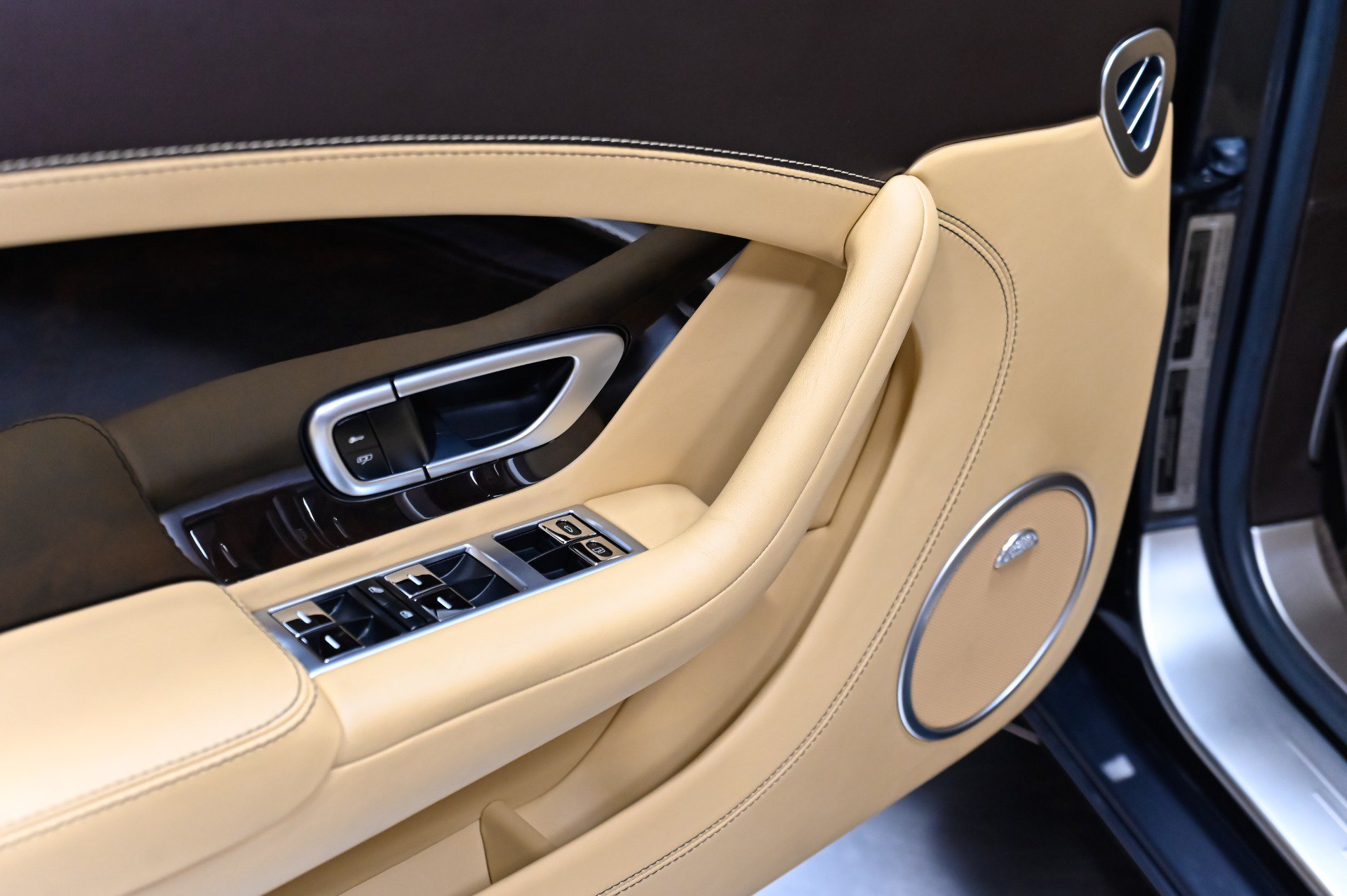 Used 2015 Bentley Continental GT AWD/4WD image 12