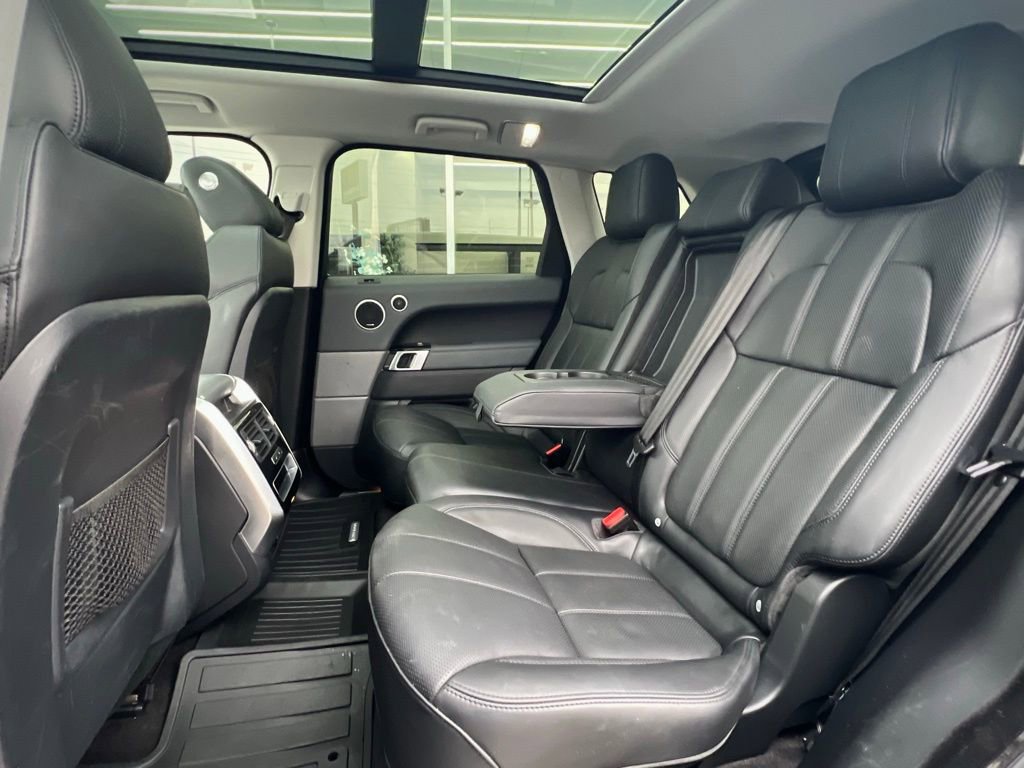 Used 2014 Land Rover Range Rover Sport HSE image 21