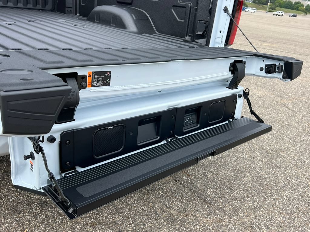 New 2026 GMC Sierra 3500 Denali Ultimate AWD/4WD image 14