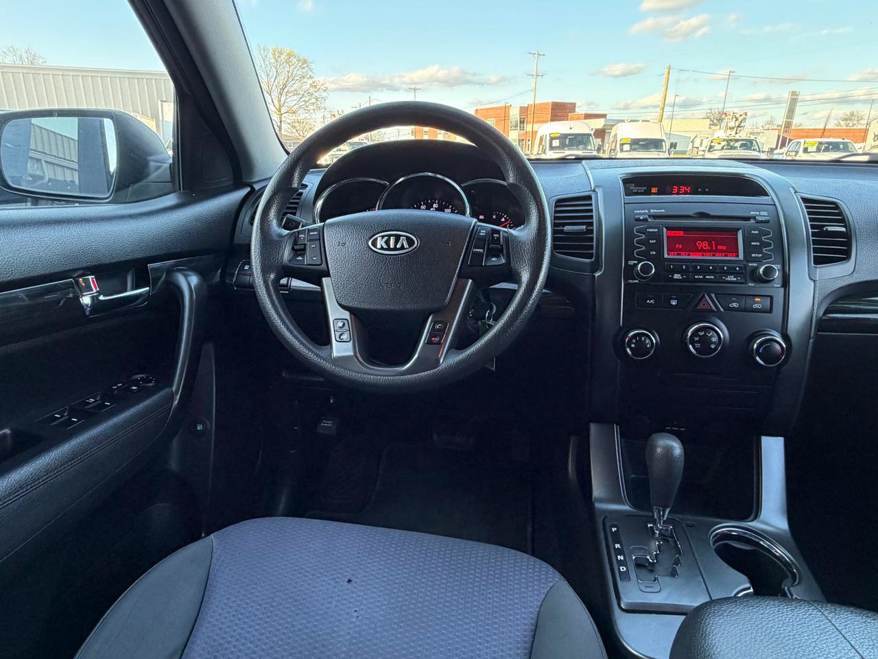 Used 2013 Kia Sorento LX FWD image 17