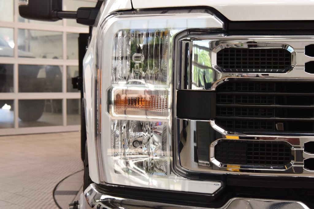 Used 2024 Ford F350 XL w/ XL Chrome Package RWD image 6