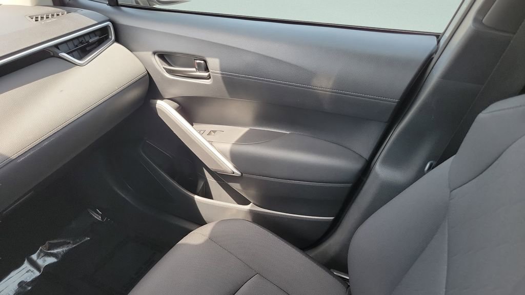 Certified 2024 Toyota Corolla Cross LE FWD image 12