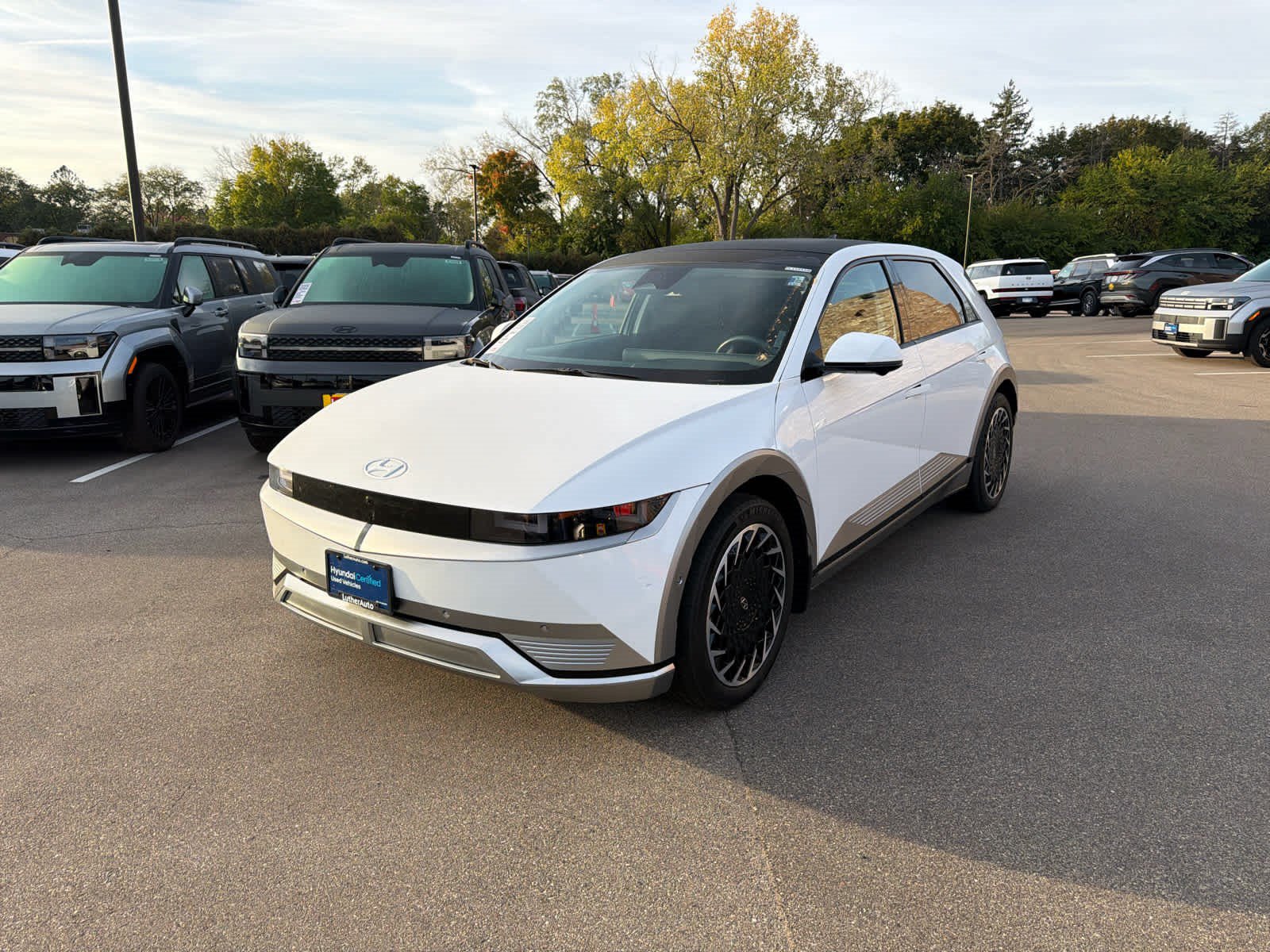 Used 2023 Hyundai Ioniq 5 Limited AWD/4WD image 4