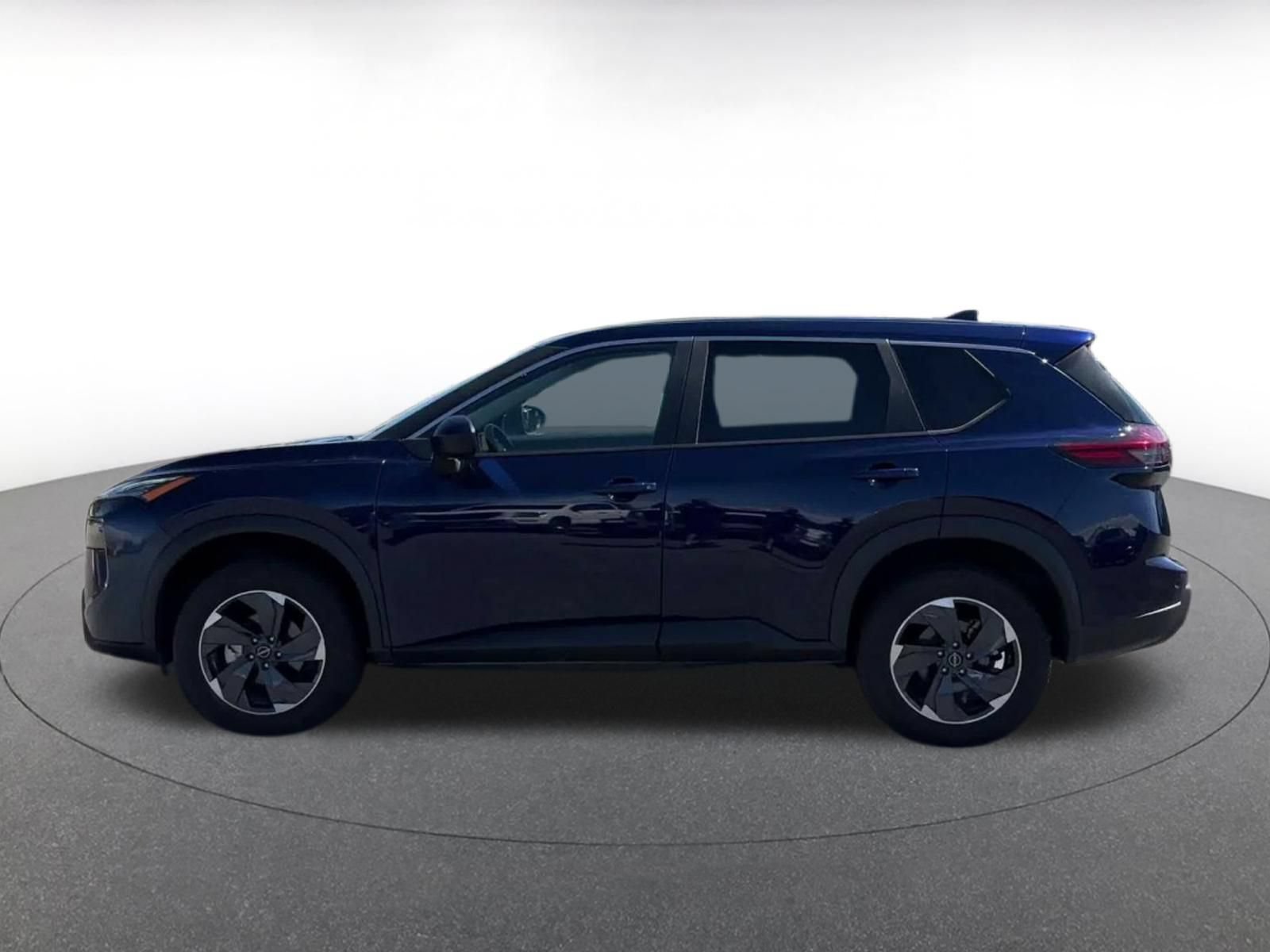 Used 2025 Nissan Rogue SV AWD/4WD image 8
