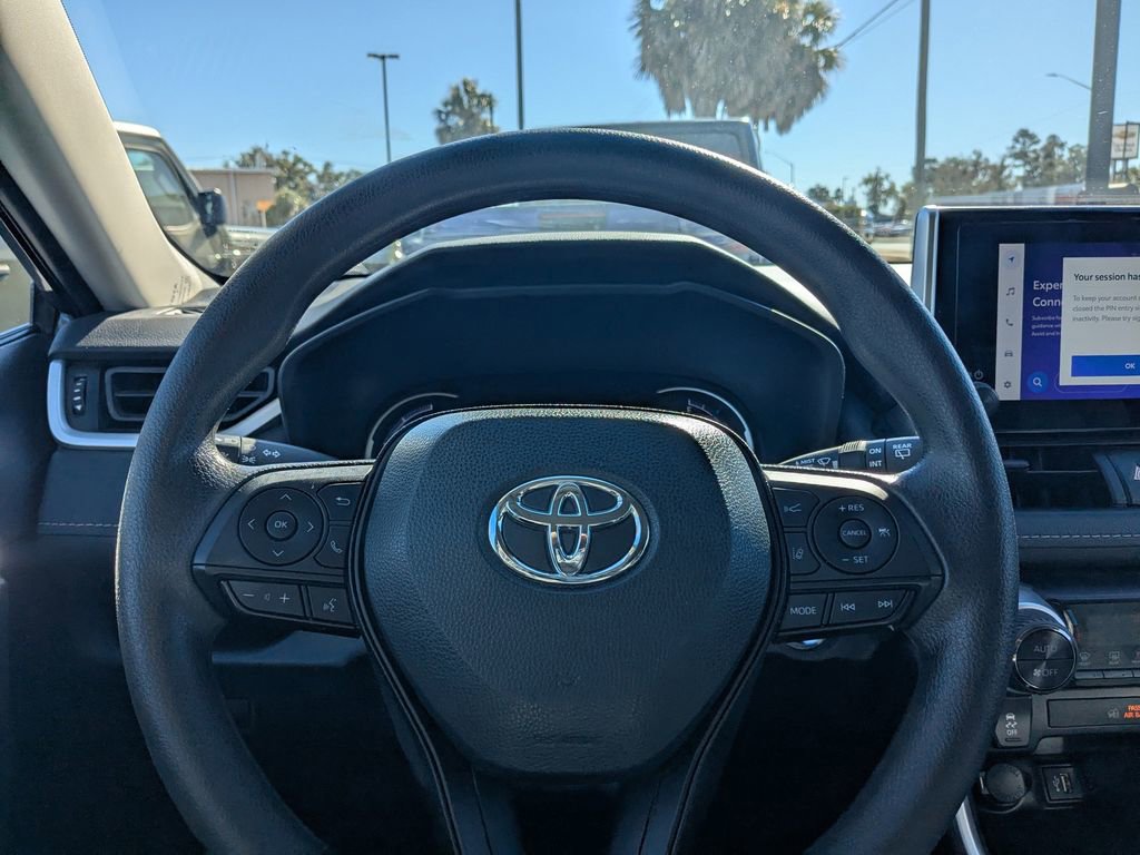 Used 2024 Toyota RAV4 XLE AWD/4WD image 21