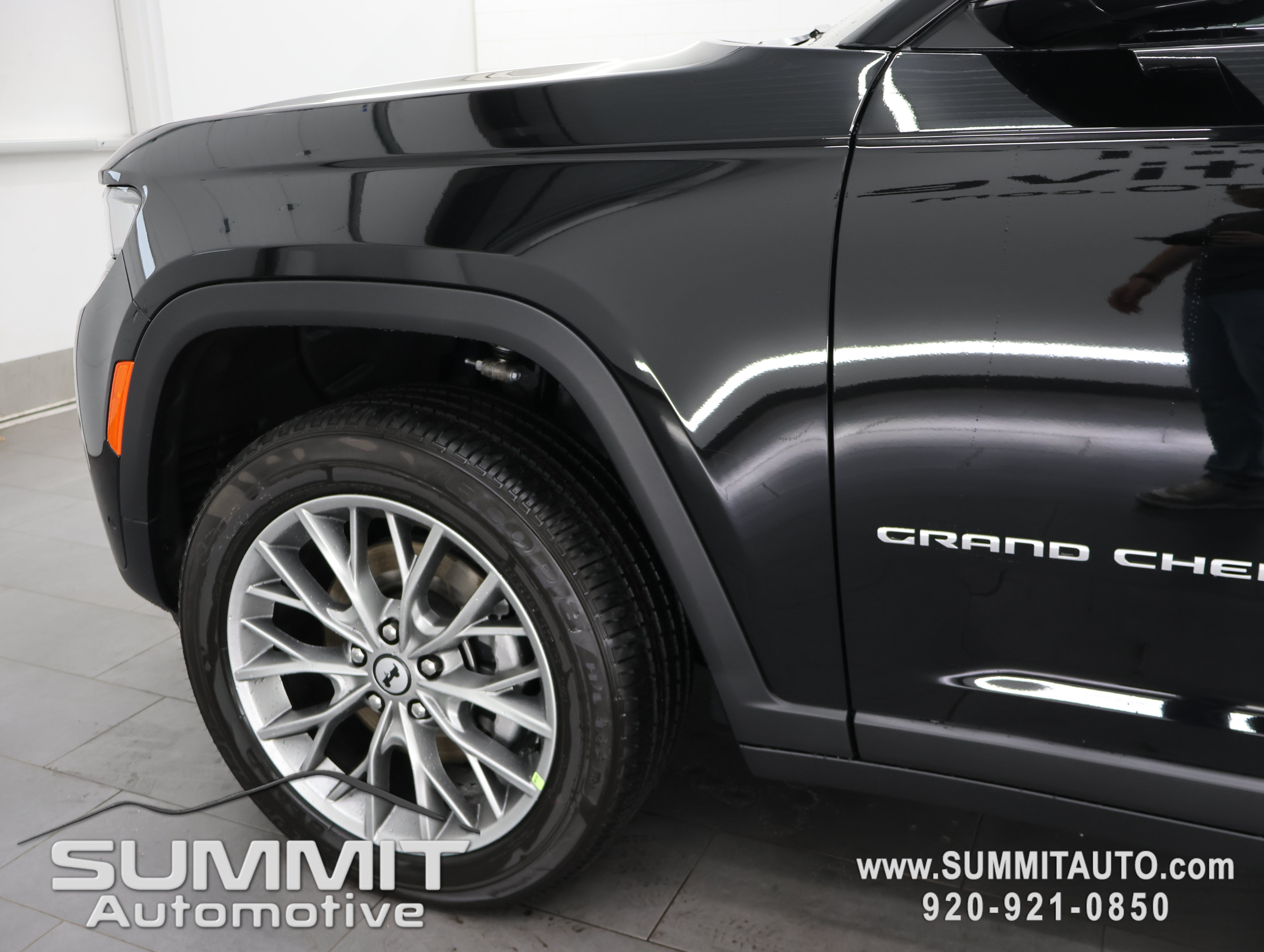 New 2027 Jeep Grand Cherokee L Limited AWD/4WD image 39