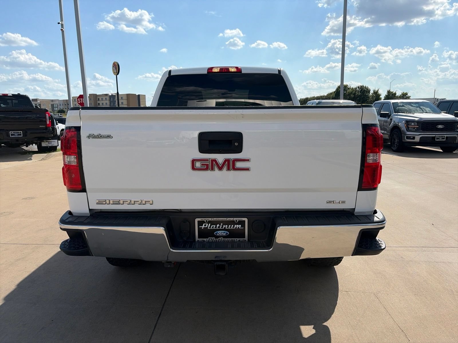 Used 2018 GMC Sierra 1500 SLE w/ SLE Value Package AWD/4WD image 4