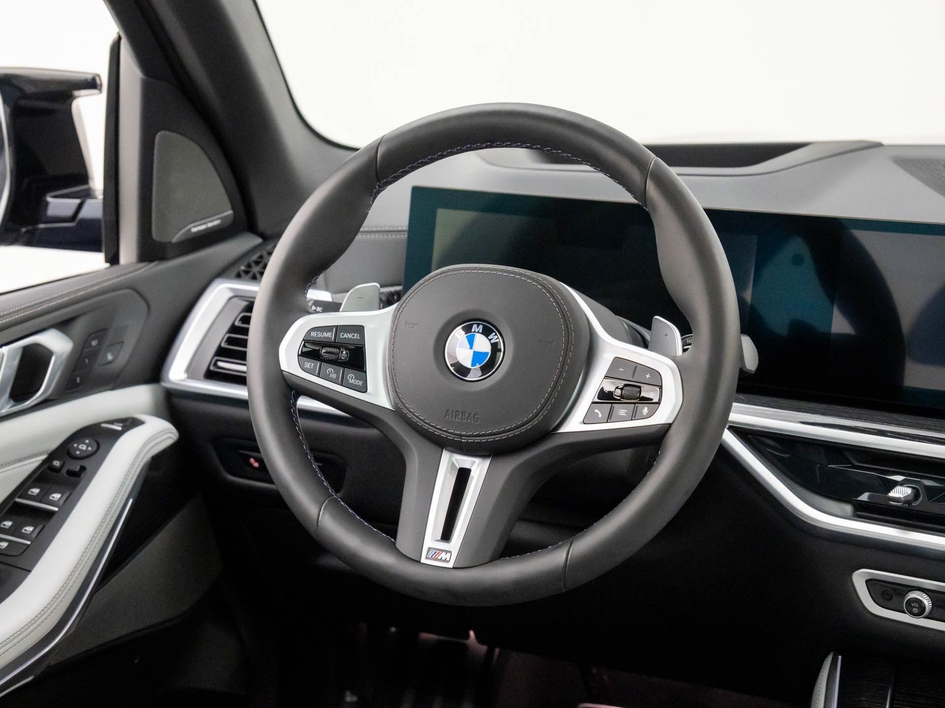 Certified 2025 BMW X5 M60i w/ Climate Comfort Package image 10