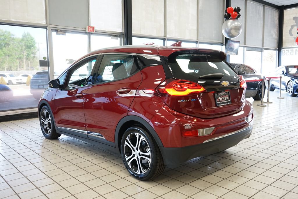 Used 2018 Chevrolet Bolt Premier w/ Driver Confidence II Package FWD image 6