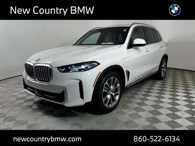 New 2026 BMW X5 xDrive50e w/ Climate Comfort Package image 3