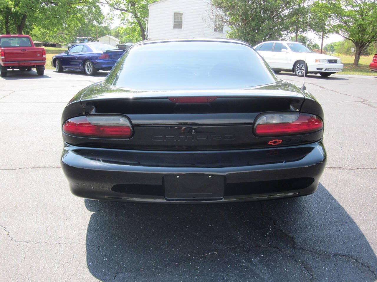 Used 1996 Chevrolet Camaro Z28 RWD image 7