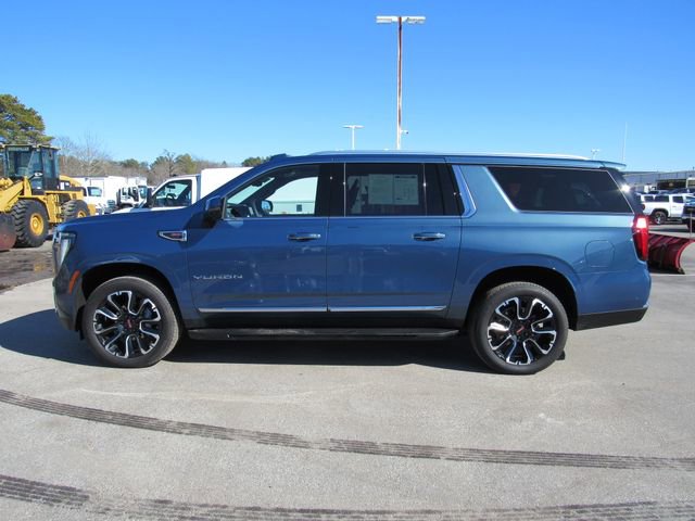 Certified 2025 GMC Yukon XL Elevation w/ Elevation Premium Package image 3