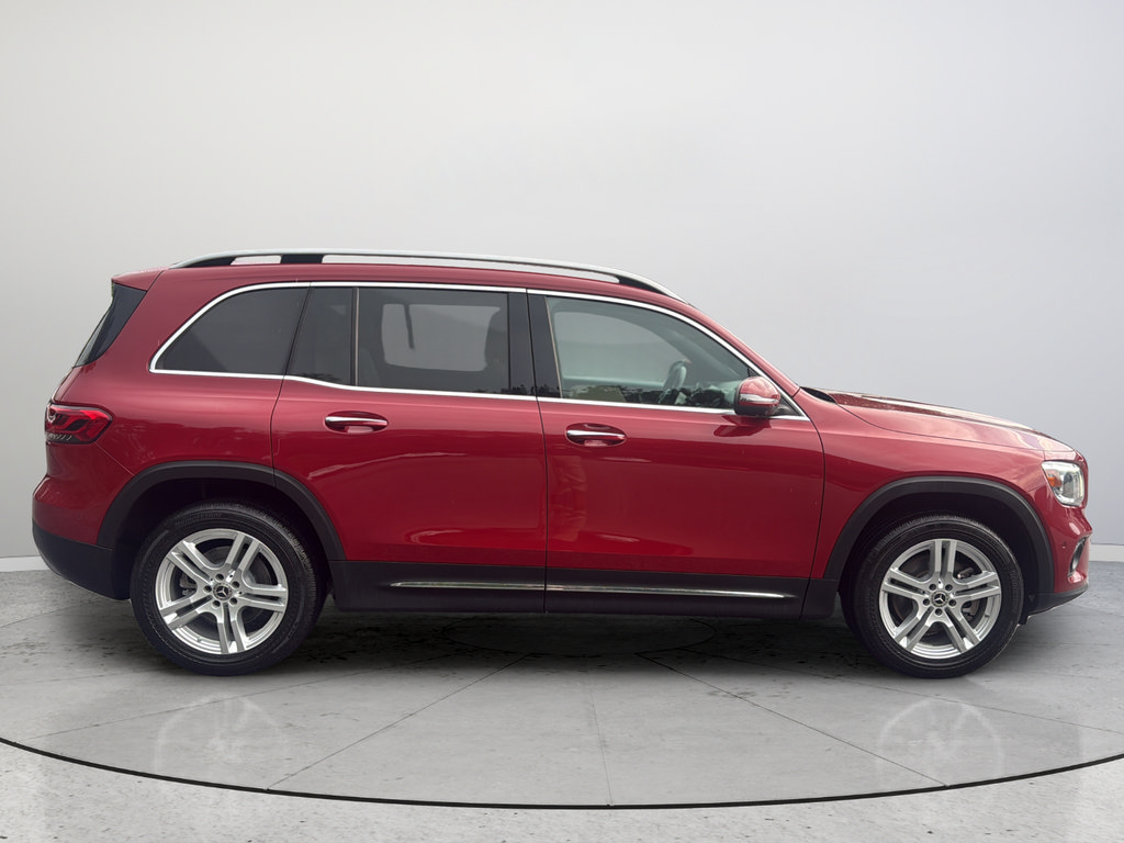 Used 2021 Mercedes-Benz GLB 250 w/ Premium Package image 5