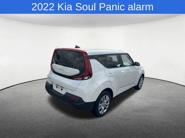Used 2022 Kia Soul LX image 22