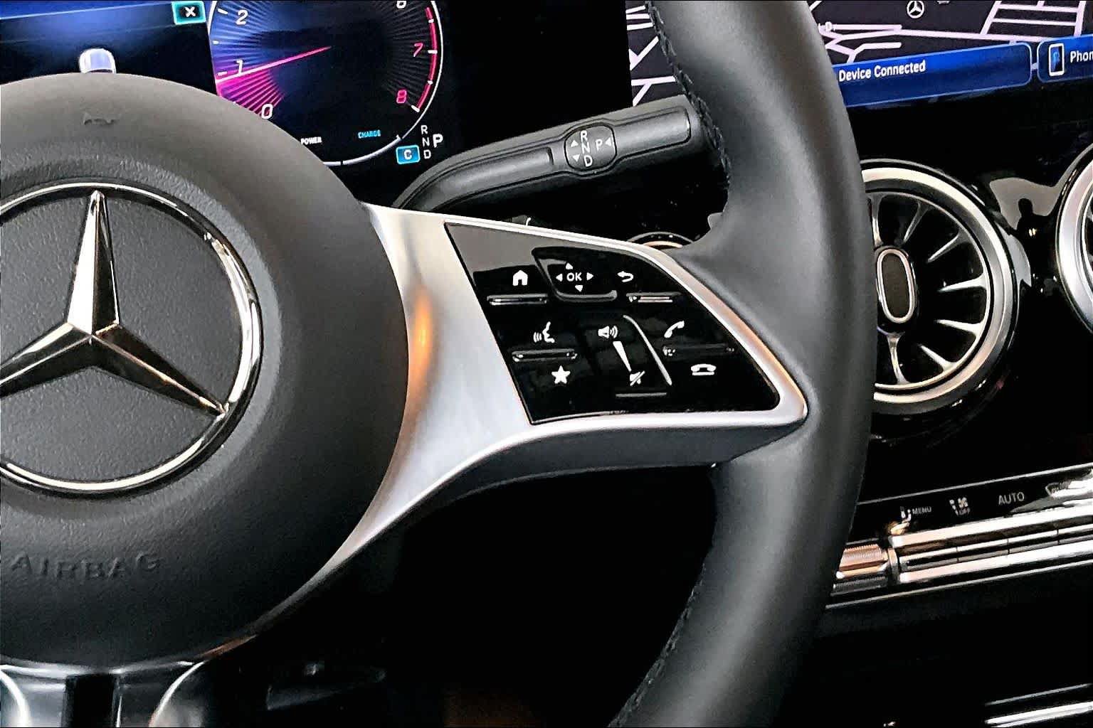 Certified 2024 Mercedes-Benz GLA 250 4MATIC image 25