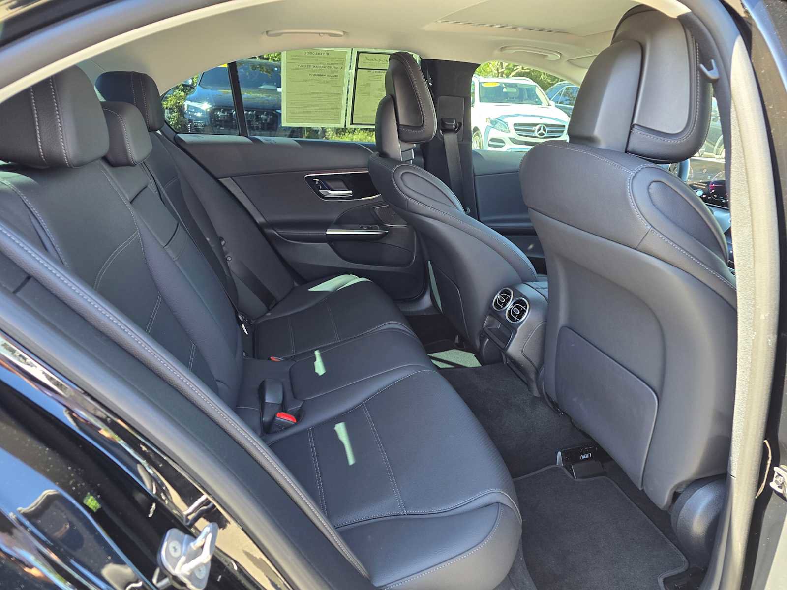 Used 2025 Mercedes-Benz C 300 Sedan image 13