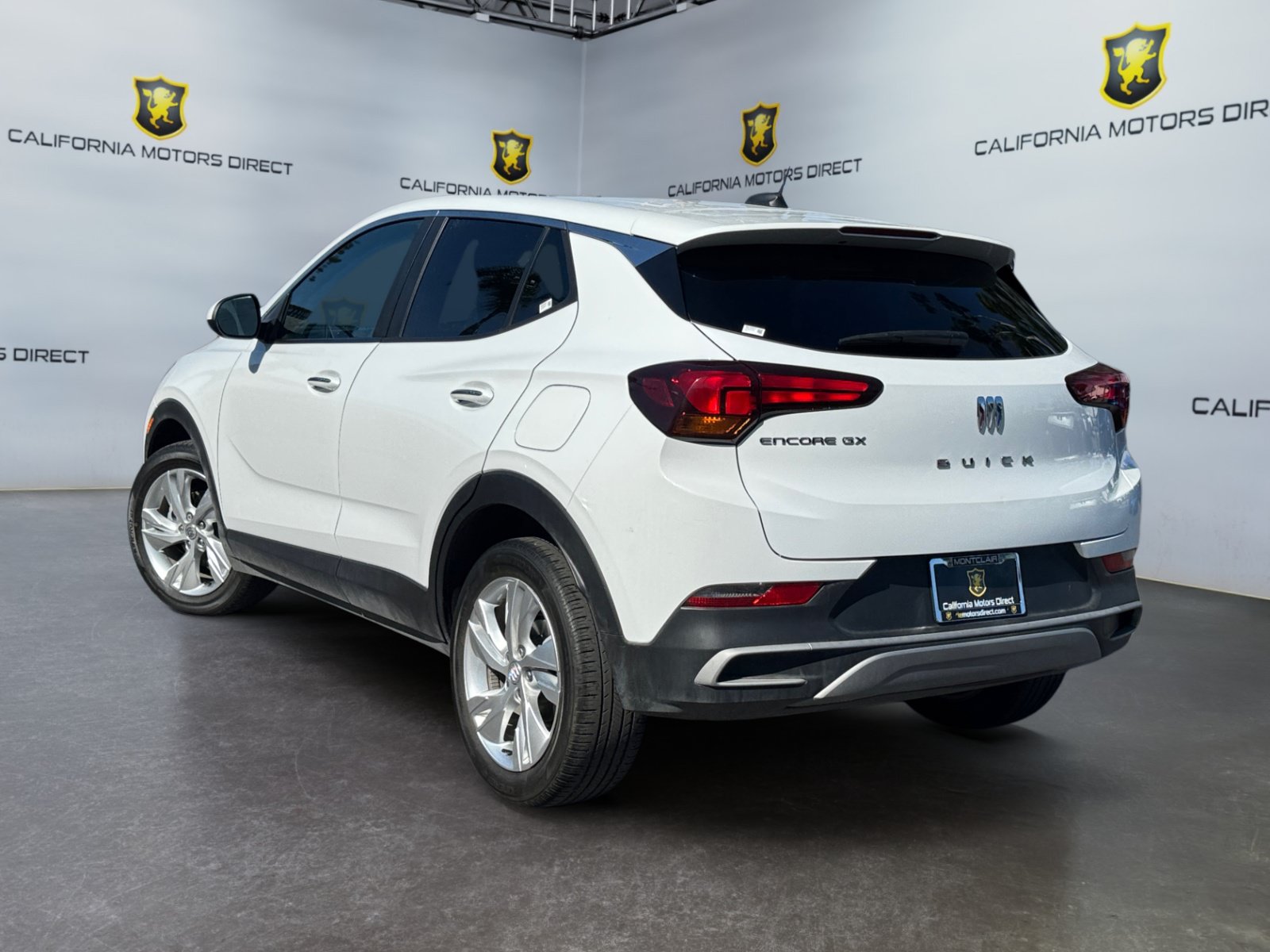 Used 2024 Buick Encore GX Preferred FWD image 3